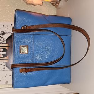 Dooney & Bourke pebble leather medium Lexington shopper, in Jean & red i…